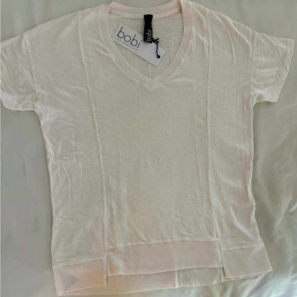 Bobi Los Angeles V-Neck T-Shirt. 
Pale Pink size S - Oversized